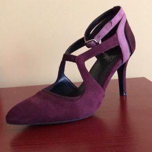 Ladies strappy pumps, two-tone suede, 3” heel
